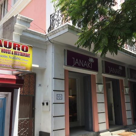 Auro Guest House Puduccseri Kültér fotó